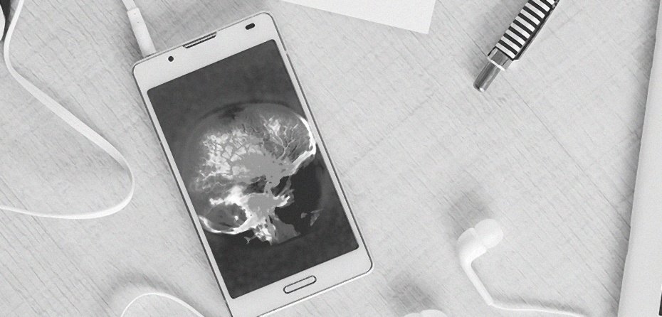 A Decade of the Smartphone: Watching My Modern Brain Change