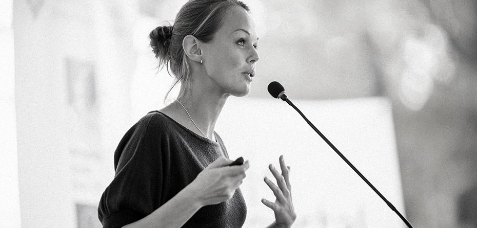 The Eyes Have It: Quiet Your Nerves, Connect with Your Audience